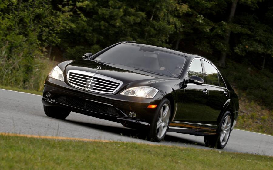  Mercedes-Benz S550 Enhanced 2009 года  (фото 7 из 11)